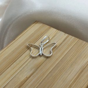 Pingente de prata 925 borboleta vazada