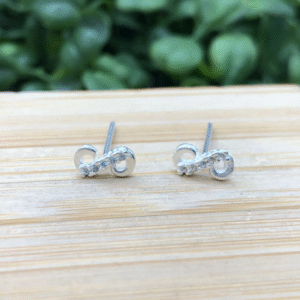 Brinco de prata 925 mini infinito cravejado