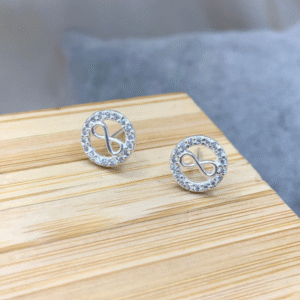 Brinco de prata 925 redondo infinito com borda cravejada