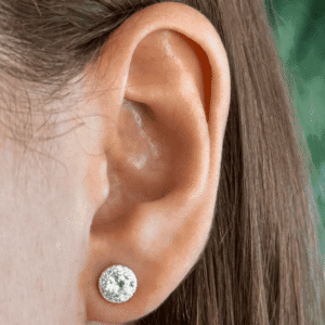 Brinco de prata 925 ponto de luz borda cravejada