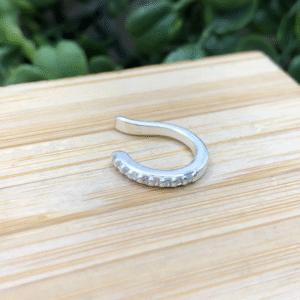 Piercing de prata 925 fake gancho cravejado