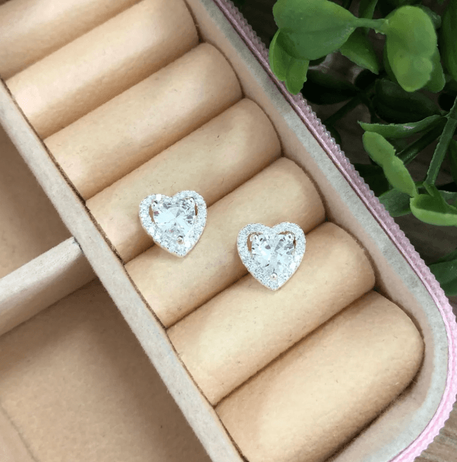Brinco de prata 925 coração zircônia 6mm com borda cravejada | Brincos