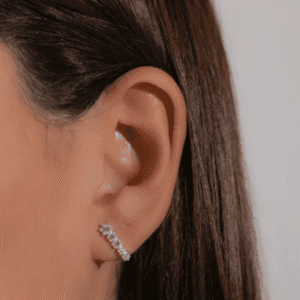 Brinco de prata 925 filete cravejado com zircônia | Brincos