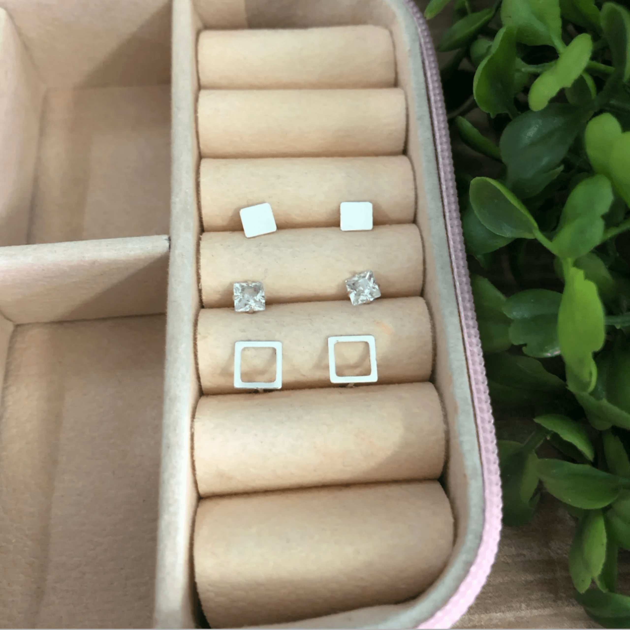 Trio de brincos de prata 925 formas quadradas e pedra branca | Brincos