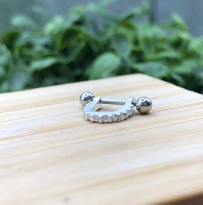 Piercing de prata 925 de furo argola cravejado para helix - Imagem 3