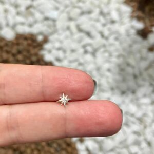 Piercing estrela 8 pontas cravejado - Prata 925