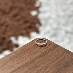 Piercing de prata 925 argola trabalhado com pedras zirconias para septo