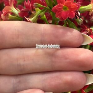 Piercing de Conch Zircônias TORÇÃO - Prata 925