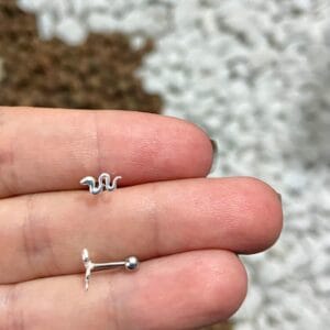 Piercing de prata 925 de furo h6 cobra lisa base bolinha | Piercing