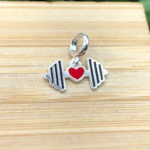 Berloque-de-prata-925-barra-com-peso-e-coração