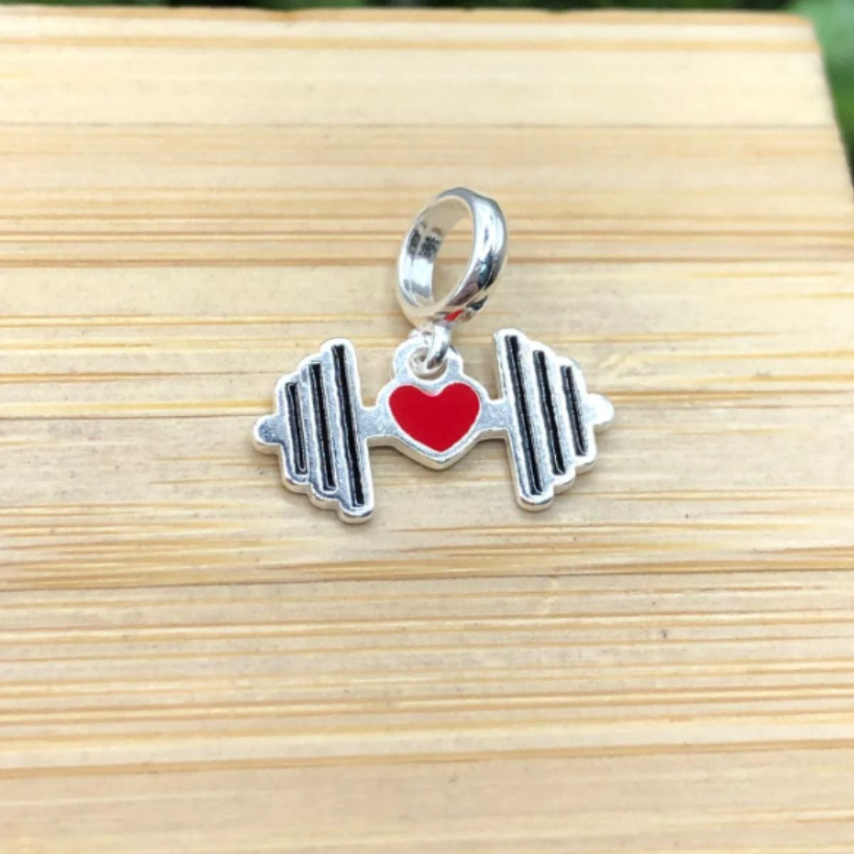 Berloque-de-prata-925-barra-com-peso-e-coração