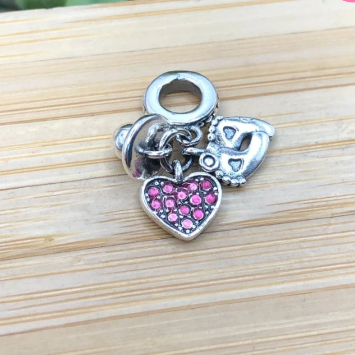 Berloque-de-prata-925-patuá-chupeta-coração-e-pezinho