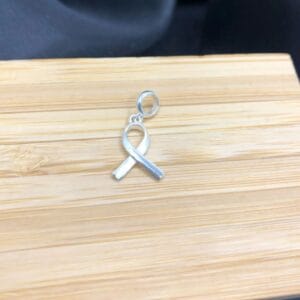 Berloque-de-prata-925-símbolo-da-conscientização