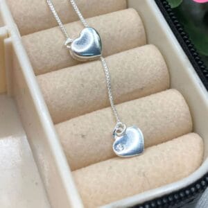 Gravatinha-de-prata-925-coração-liso-com-detalhe-ponto-de-luz