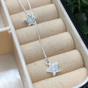 Gravatinha-de-prata-925-estrela-cravejada