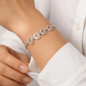 Pulseira-de-prata-925-com-pingente-central-4-corações-duplos