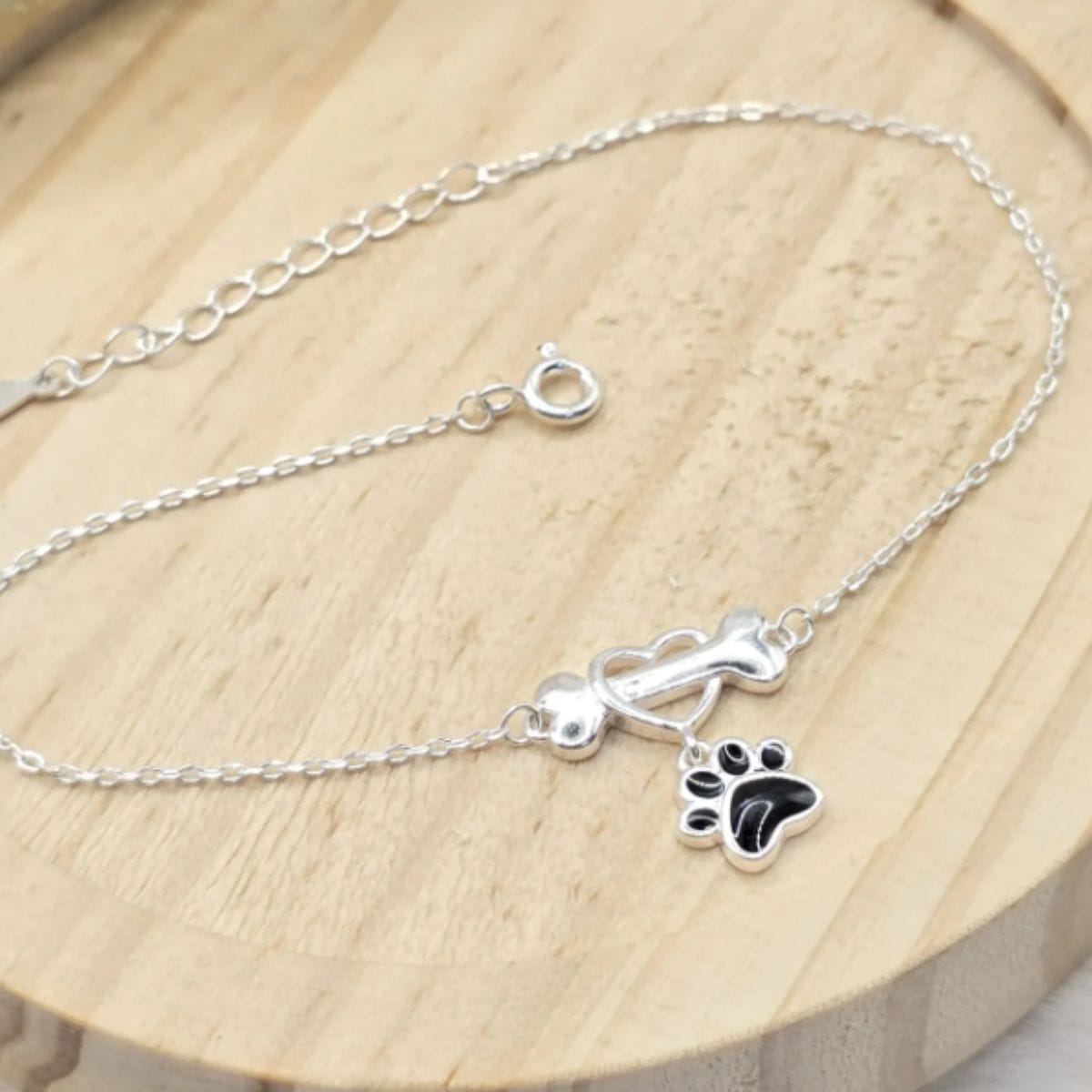 Pulseira de prata 925 com pingente coração com ossinho e patinha - Imagem 2