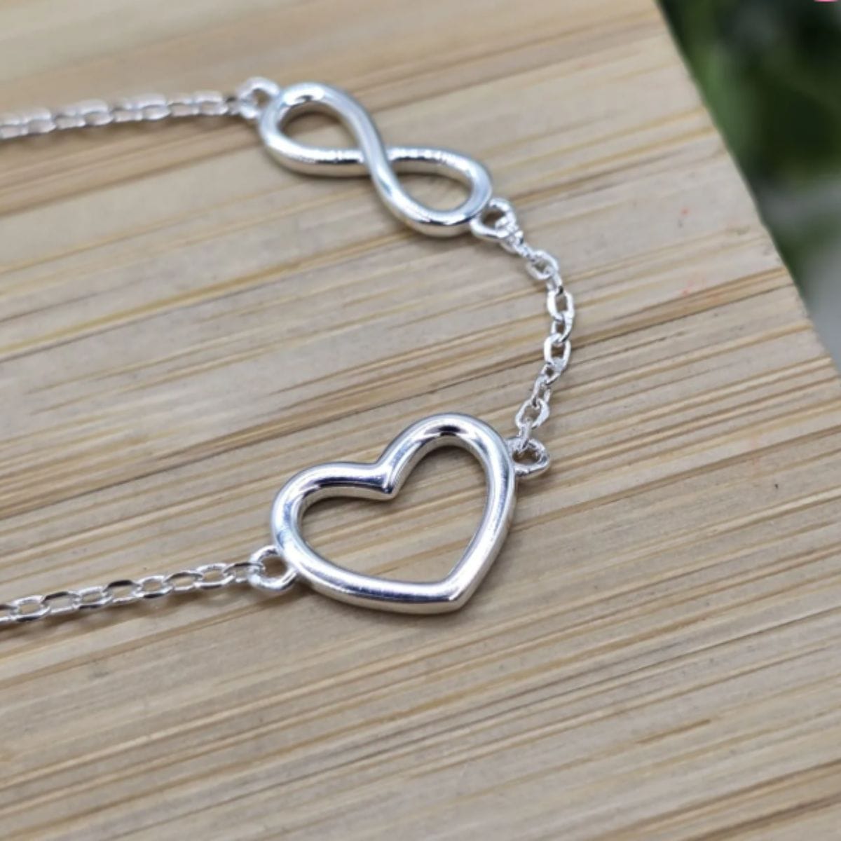 Pulseira de prata 925 com pingente coração e infinito vazado com extensor - Imagem 3