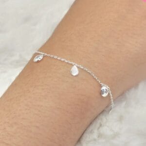 Pulseira-de-prata-925-com-pingente-ponto-de-luz-e-gota-chapinha-pendurados