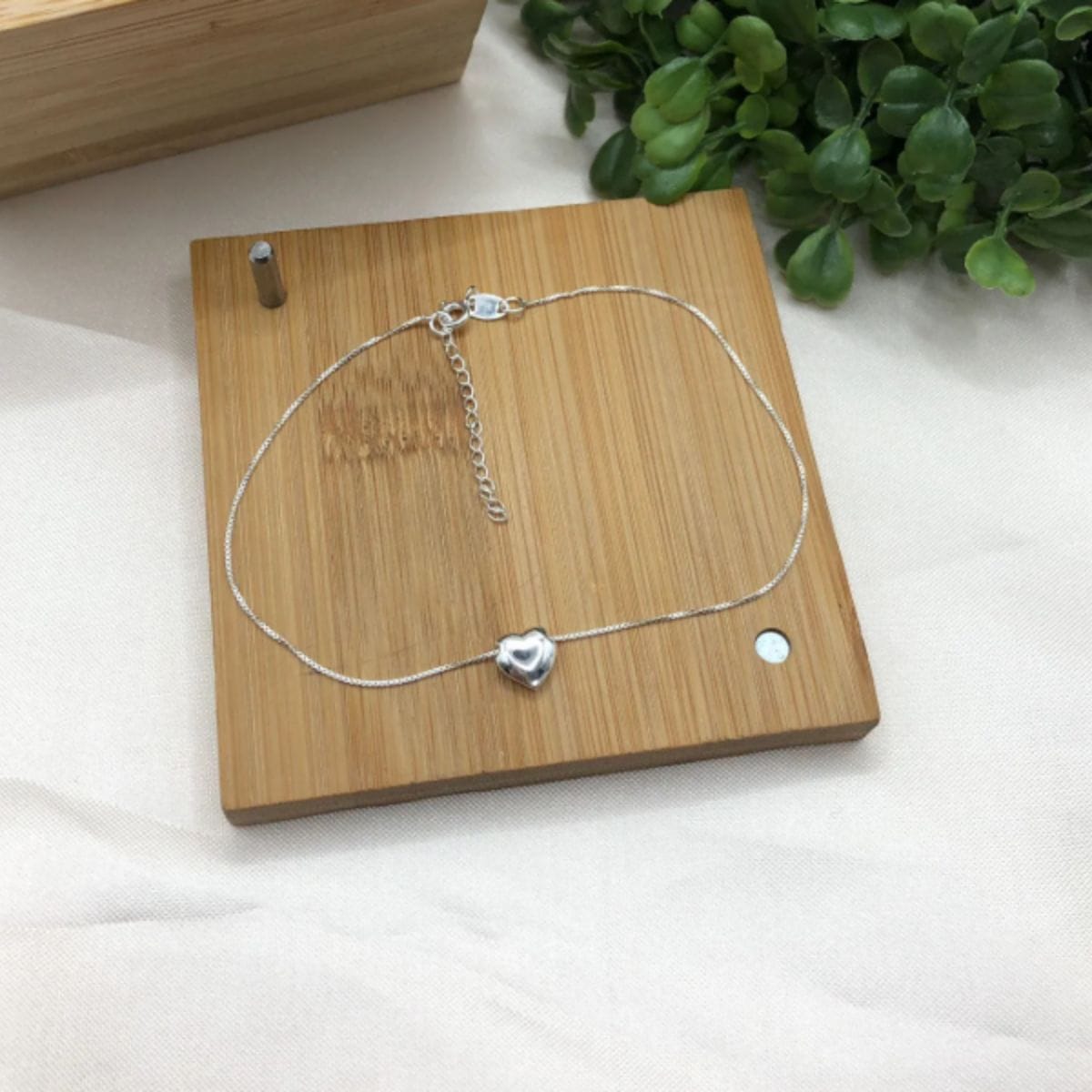 Tornozeleira-de-prata-925-elo-v12-com-pingente-coração-cheio